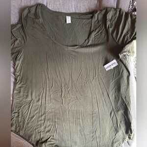 Large green Old Navy top. Never worn.